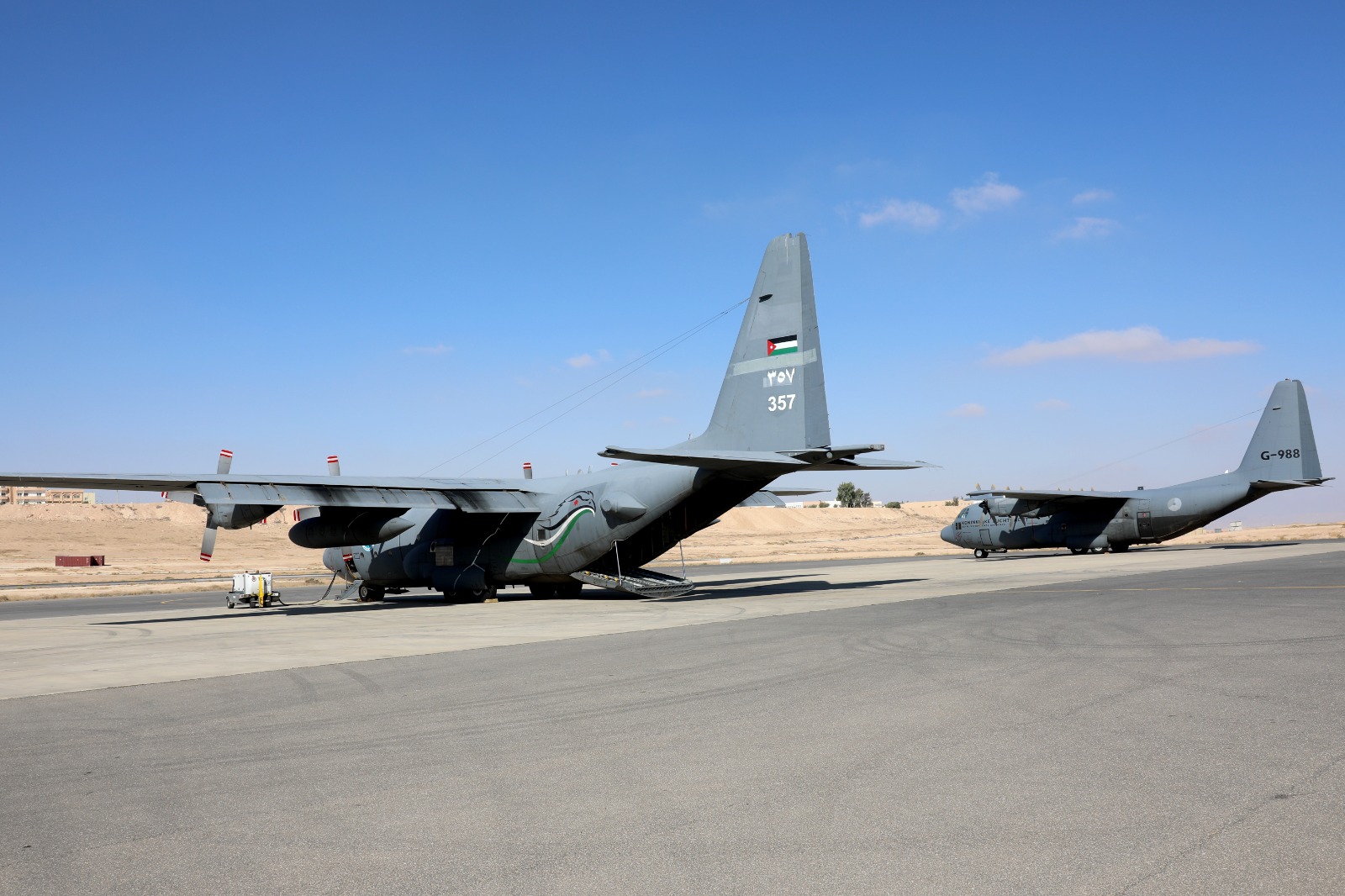 الأردن يواصل إرسال المساعدات إلى غزة عبر إنزالات جوية جديدة