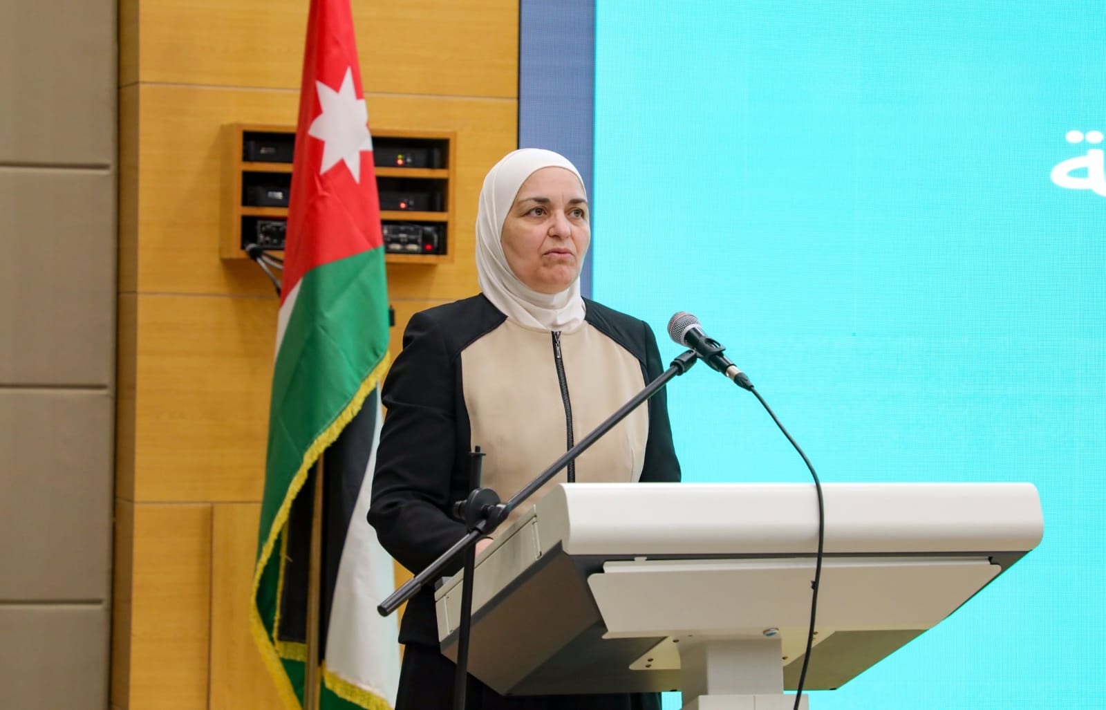 ورشة تؤكد ضرورة تعزيز دور المرأة في قطاع الطاقة المستدامة