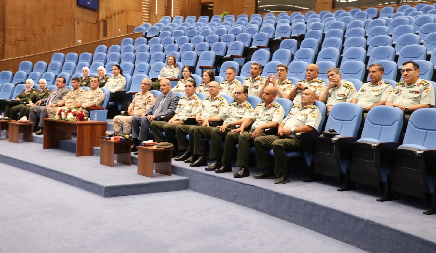 افتتاح برنامج التأهيل القيادي والإداري للأطباء في كلية الدفاع الوطني