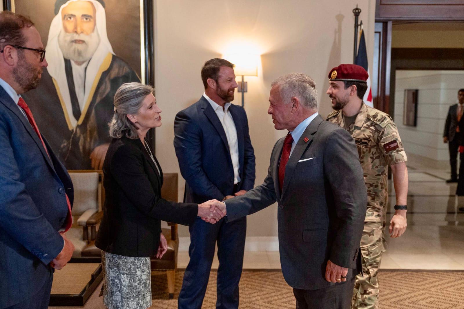 الملك يستقبل وفدا من الكونغرس الأمريكي لبحث التطورات في المنطقة