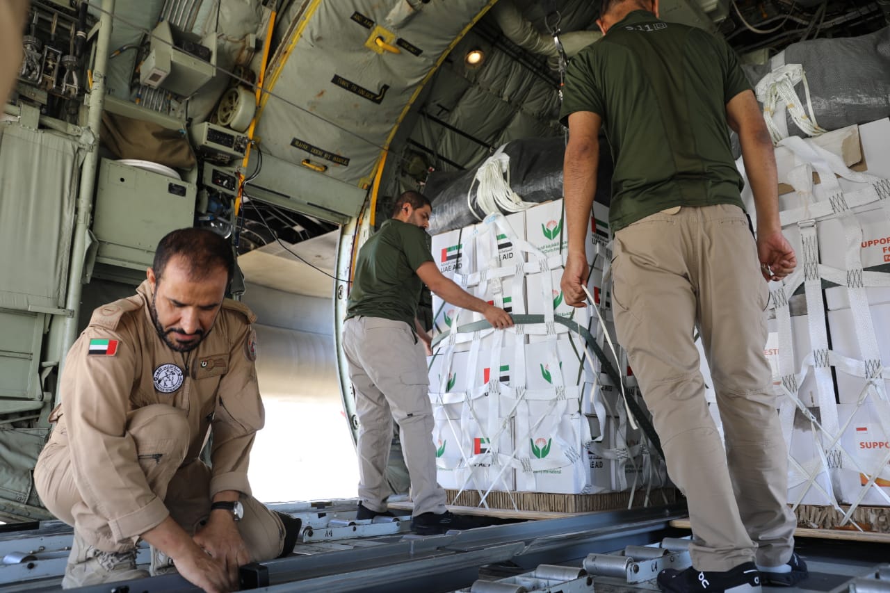 القوات المسلحة تنفذ إنزالا جويا على غزة بالتعاون مع دول شقيقة وصديقة