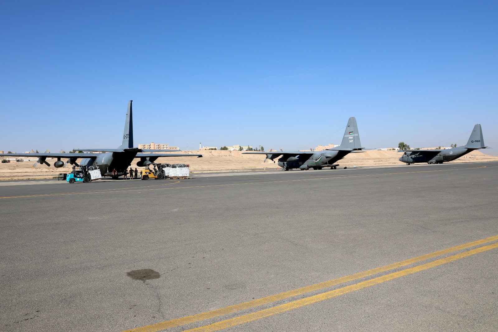 الأردن يواصل إيصال المساعدات إلى غزة عبر إنزالات جوية جديدة