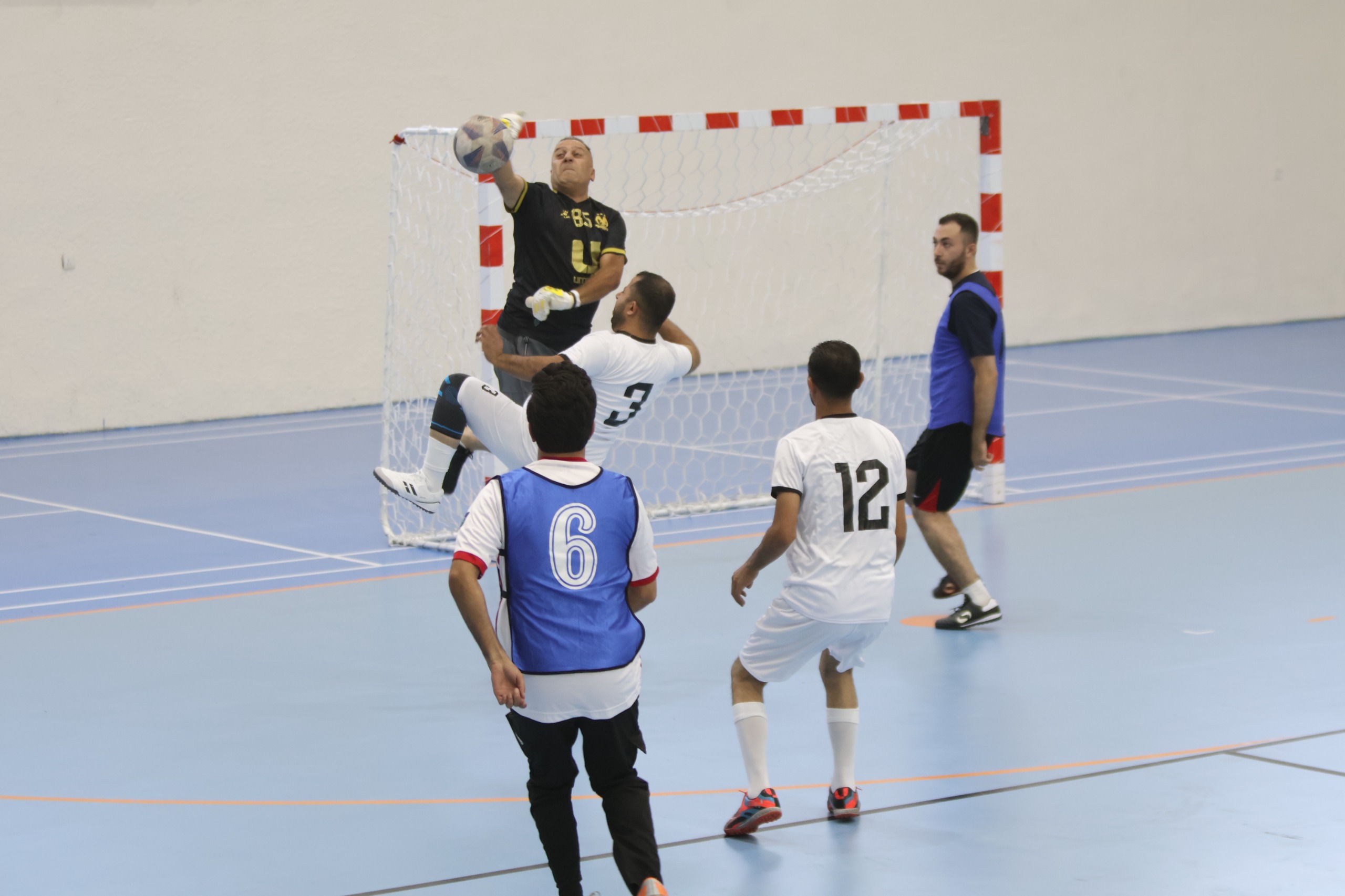 انطلاق منافسات بطولة نقابة الصحفيين بسداسي كرة القدم