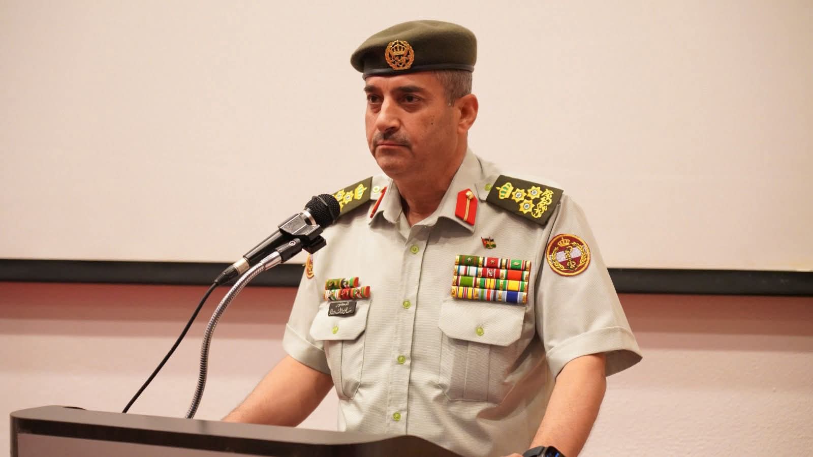 مدير عام الخدمات الطبية يوجه بتكثيف الجهود الطبية المقدمة للمرضى