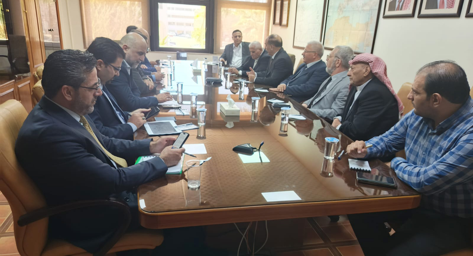 طاقة الأعيان تزور شركة الكهرباء الوطنية