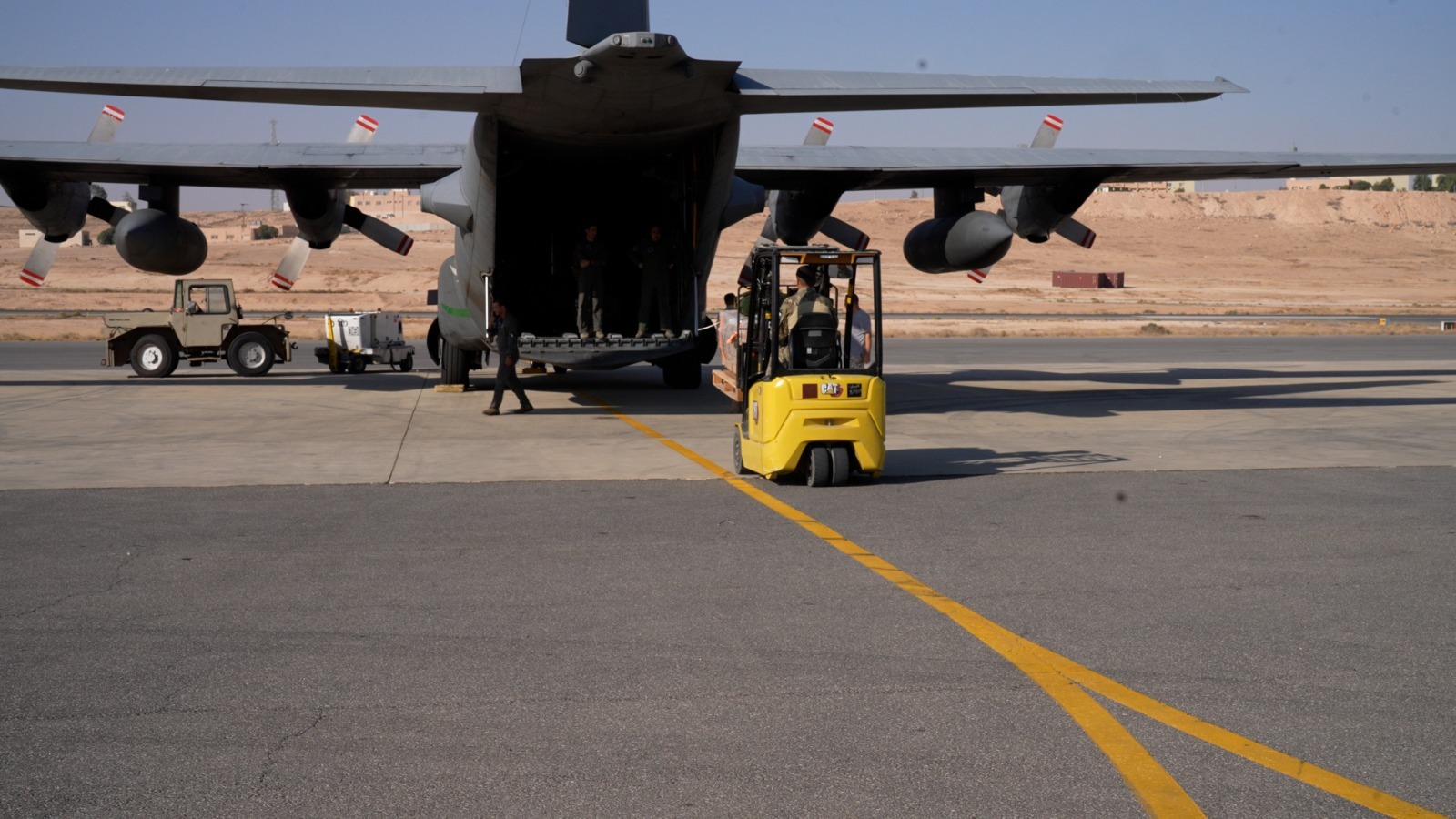 الأردن يستمر بإيصال المساعدات إلى غزة عبر إنزالات جوية بالتعاون مع دول شقيقة وصديقة