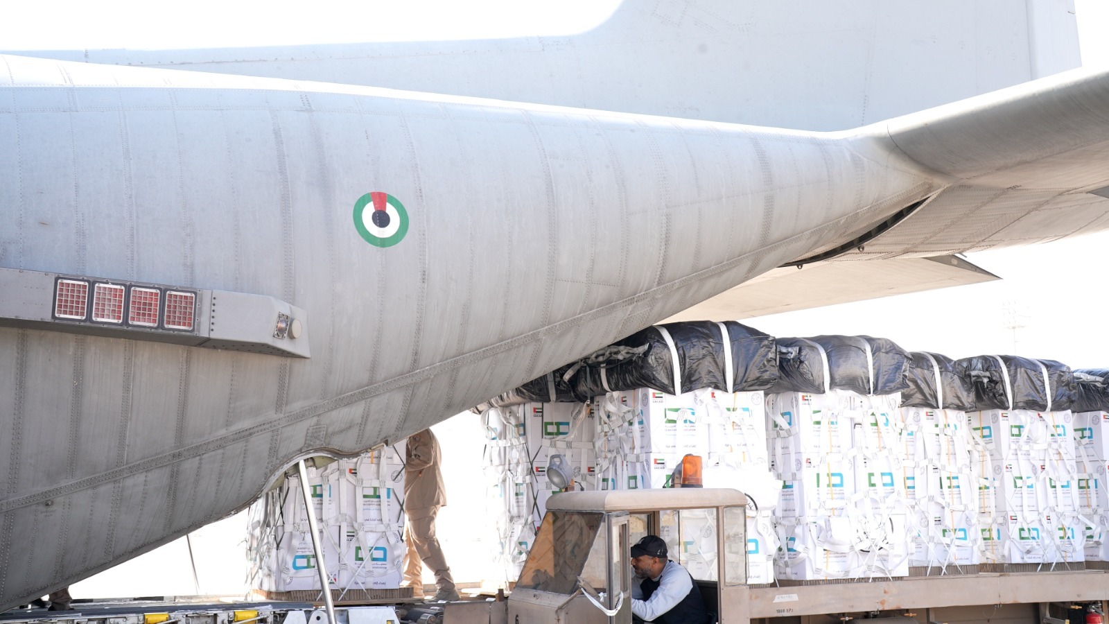 الأردن يستمر بإيصال المساعدات إلى غزة عبر إنزالات جوية بالتعاون مع دول شقيقة وصديقة