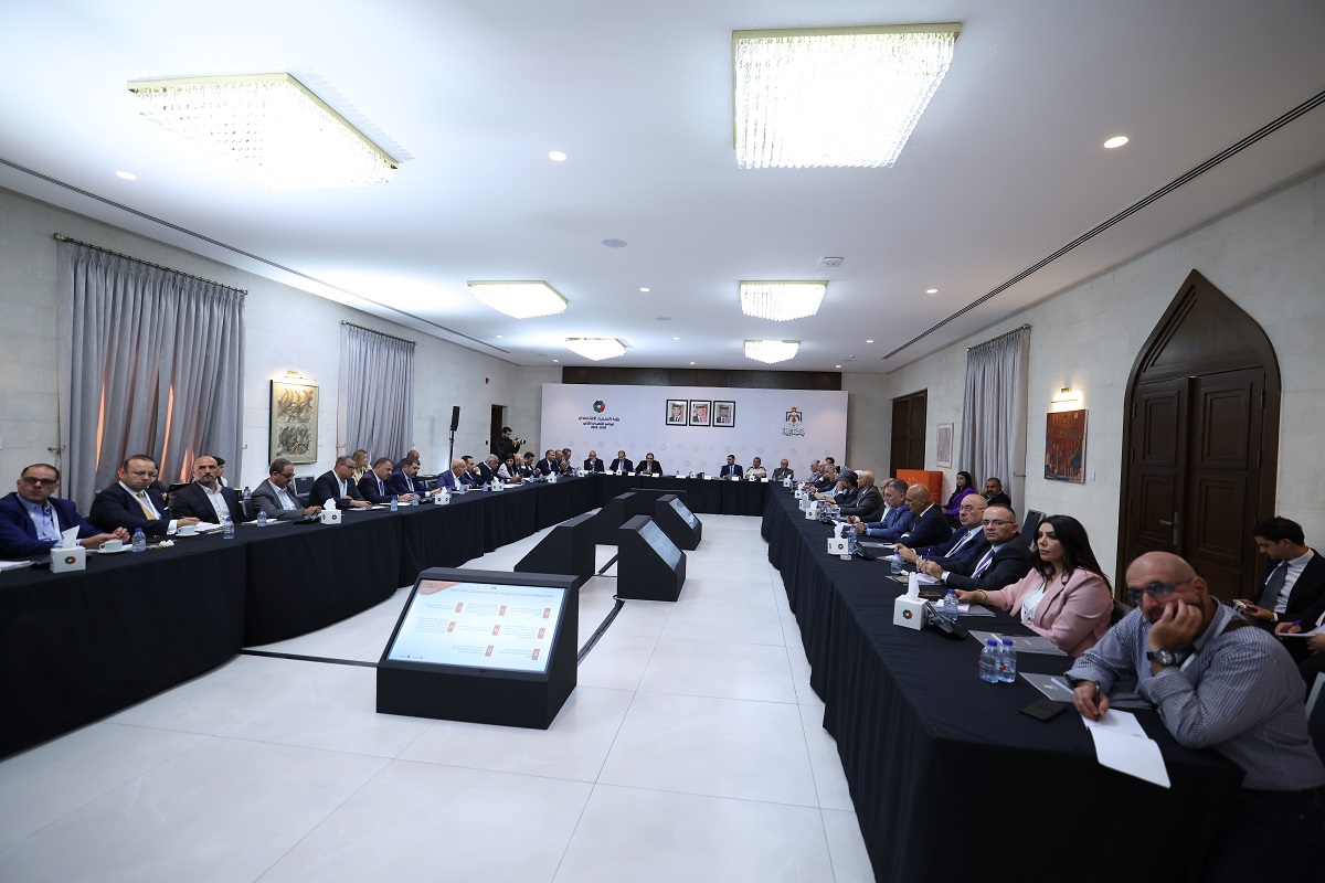 شحادة: البرنامج التنفيذي الثاني لرؤية التحديث الاقتصادي يستهدف نموًا شاملًا عبر مشاريع استراتيجية