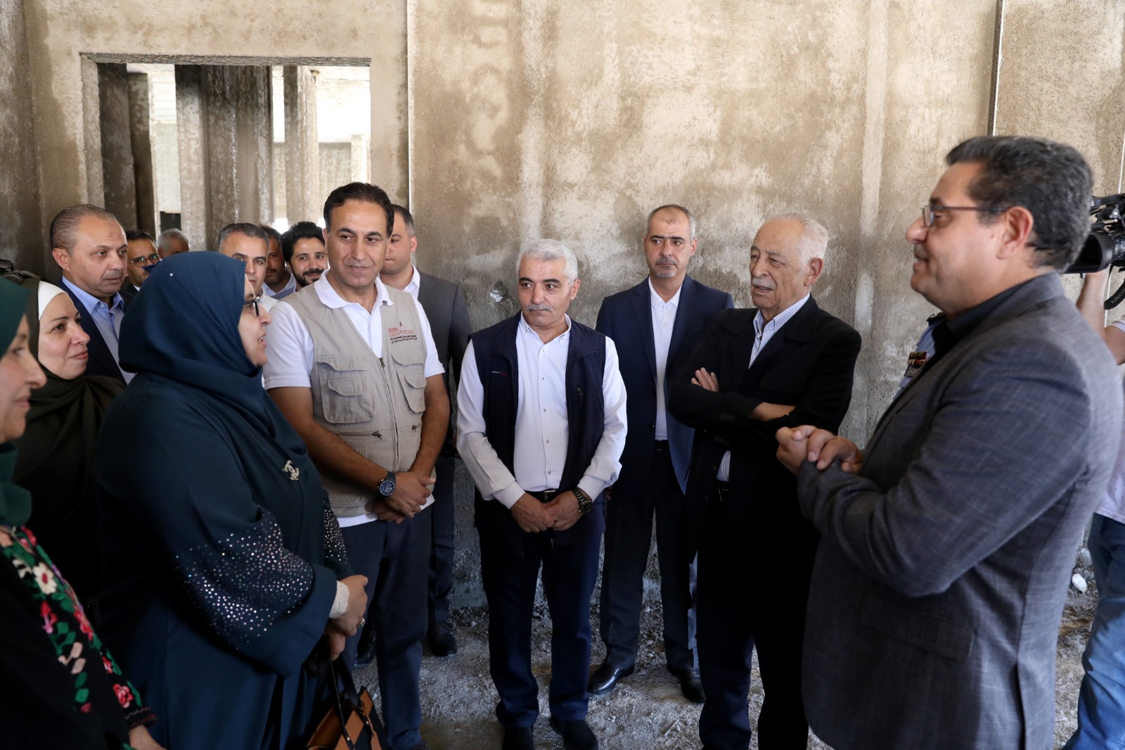 رئيس الديوان الملكي يتفقد مشاريع مبادرات ملكية في محافظة معان