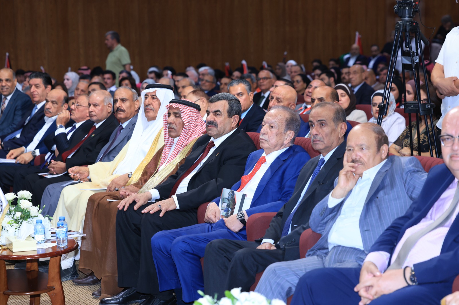 حزب المحافظين الأردني يعقد مؤتمره التأسيسي ويقر نظامه الأساسي