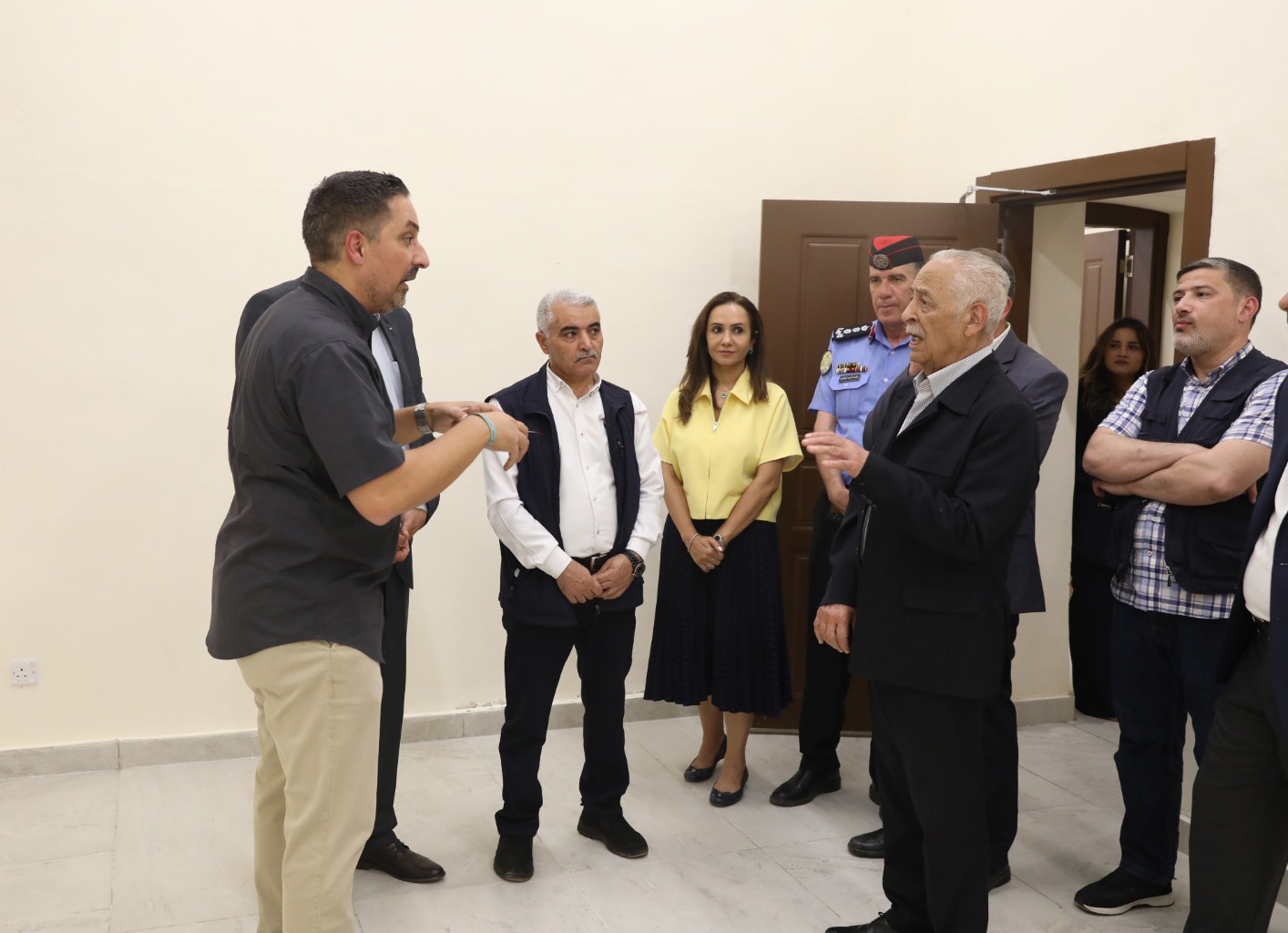 رئيس الديوان الملكي يتفقد مشاريع مبادرات ملكية في محافظة معان