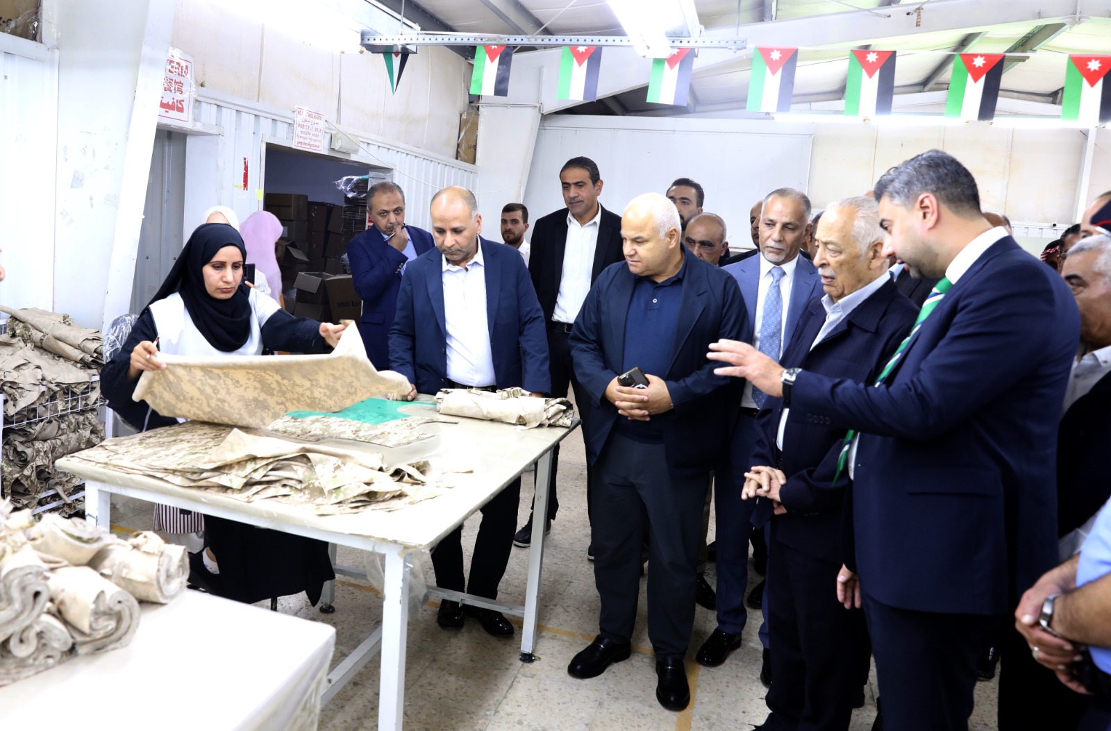 رئيس الديوان الملكي يتفقد مشاريع مبادرات ملكية في محافظة معان