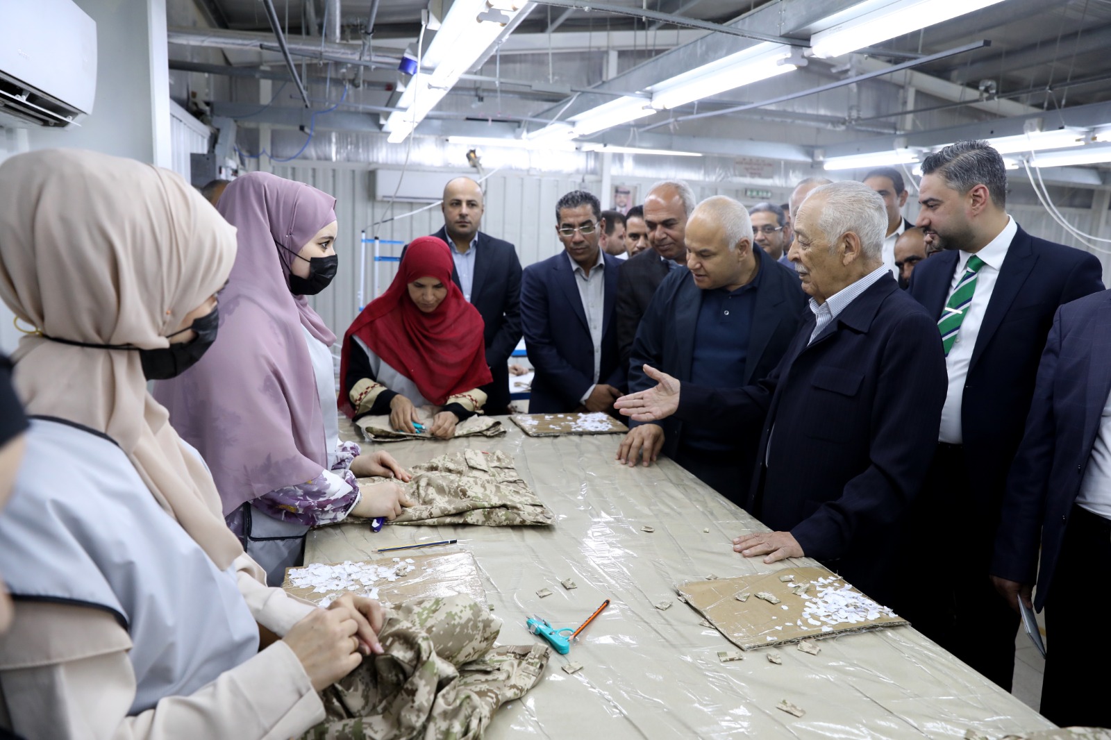 رئيس الديوان الملكي يتفقد مشاريع مبادرات ملكية في محافظة معان