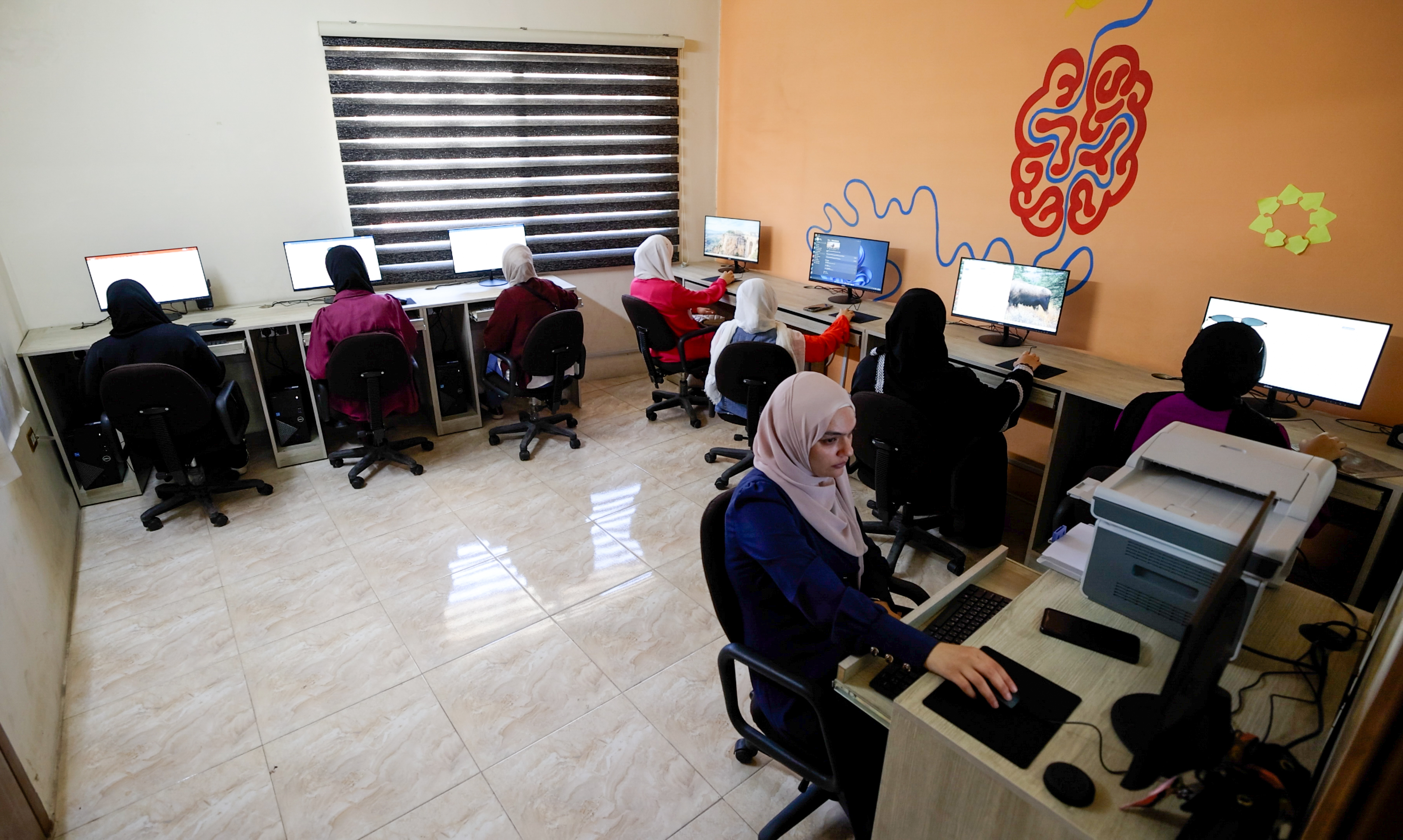 رئاسة الوزراء تنشر التقرير الدوري لسير العمل في المواقع التي تفقدها رئيس الوزراء ضمن جولاته الميدانية التفقدية