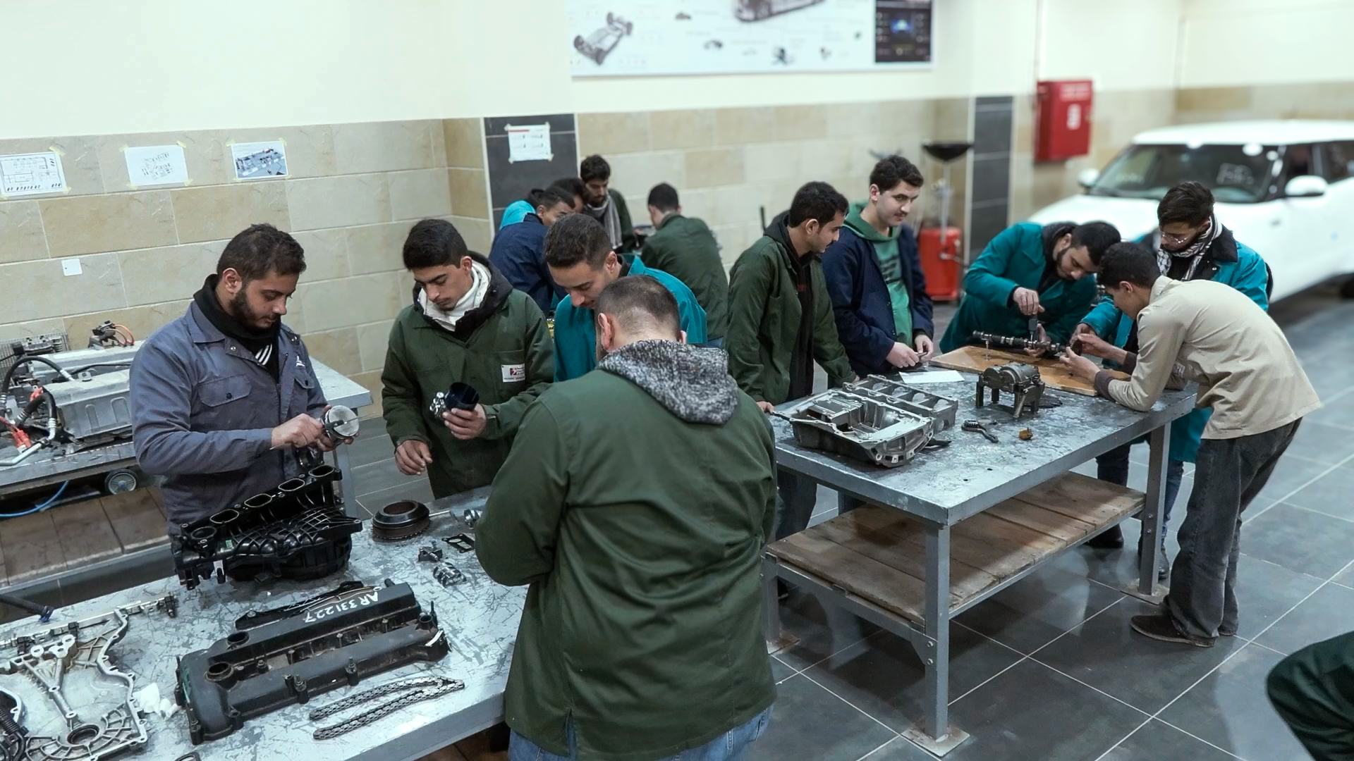 رئاسة الوزراء تنشر التقرير الدوري لسير العمل في المواقع التي تفقدها رئيس الوزراء ضمن جولاته الميدانية التفقدية