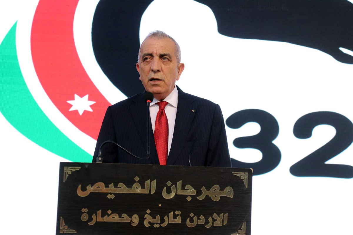 وزير الثقافة يوقد شعلة انطلاق مهرجان الفحيص 32 الأردن تاريخ وحضارة