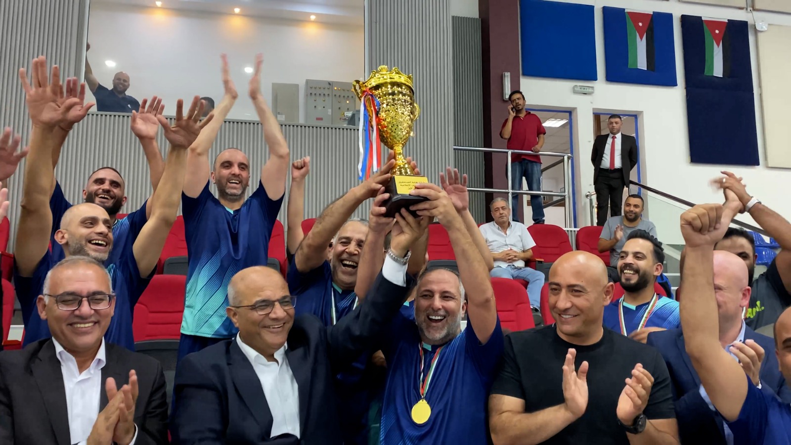 فريق صحيفة الغد يتوج بلقب بطولة نقابة الصحفيين