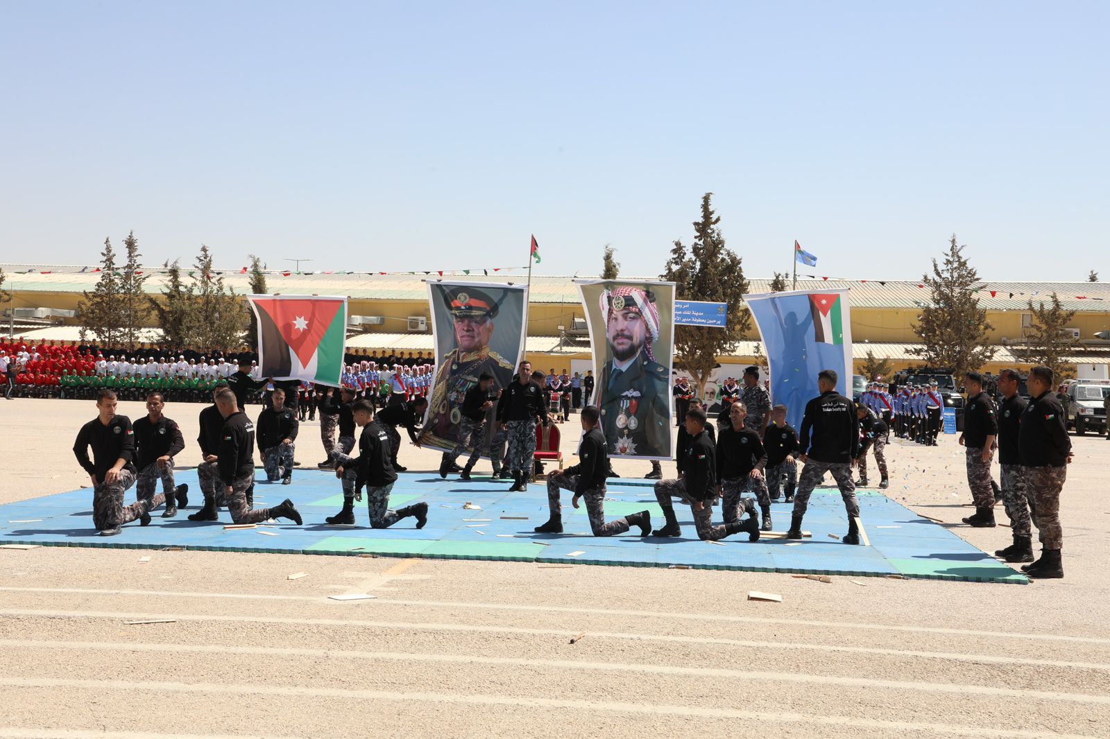 مدير الأمن العام يتابع اليوم التدريبي عين الصقر