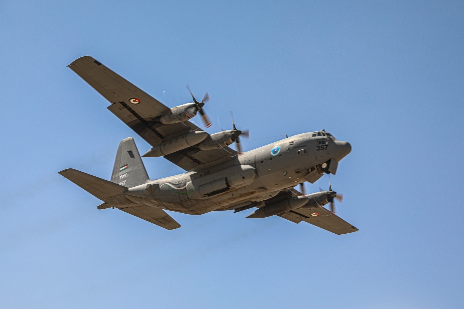 الأردن يواصل إنزال المساعدات الجوية إلى غزة بالتعاون مع دول صديقة وشقيقة