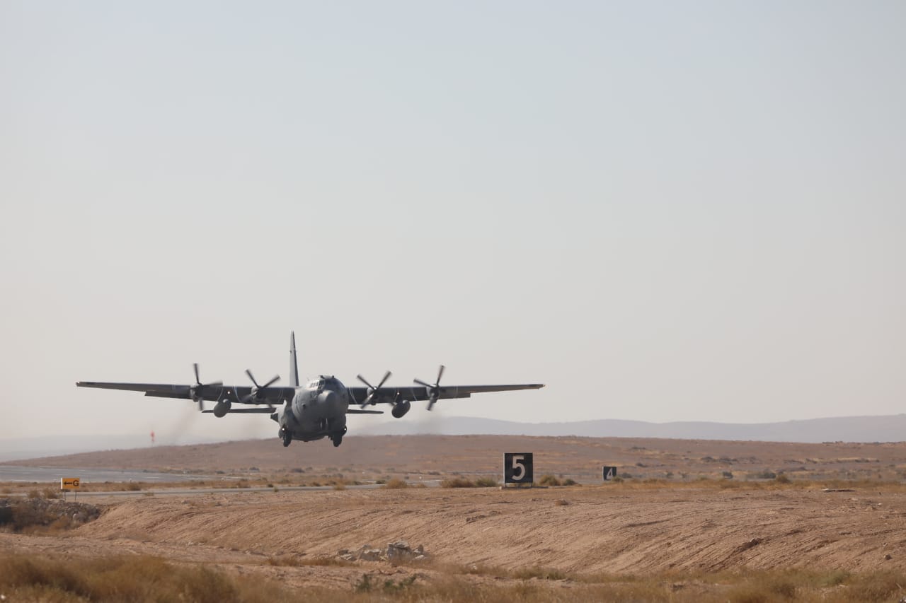 الأردن يواصل إنزال المساعدات الجوية على غزة بالتعاون مع دول صديقة وشقيقة