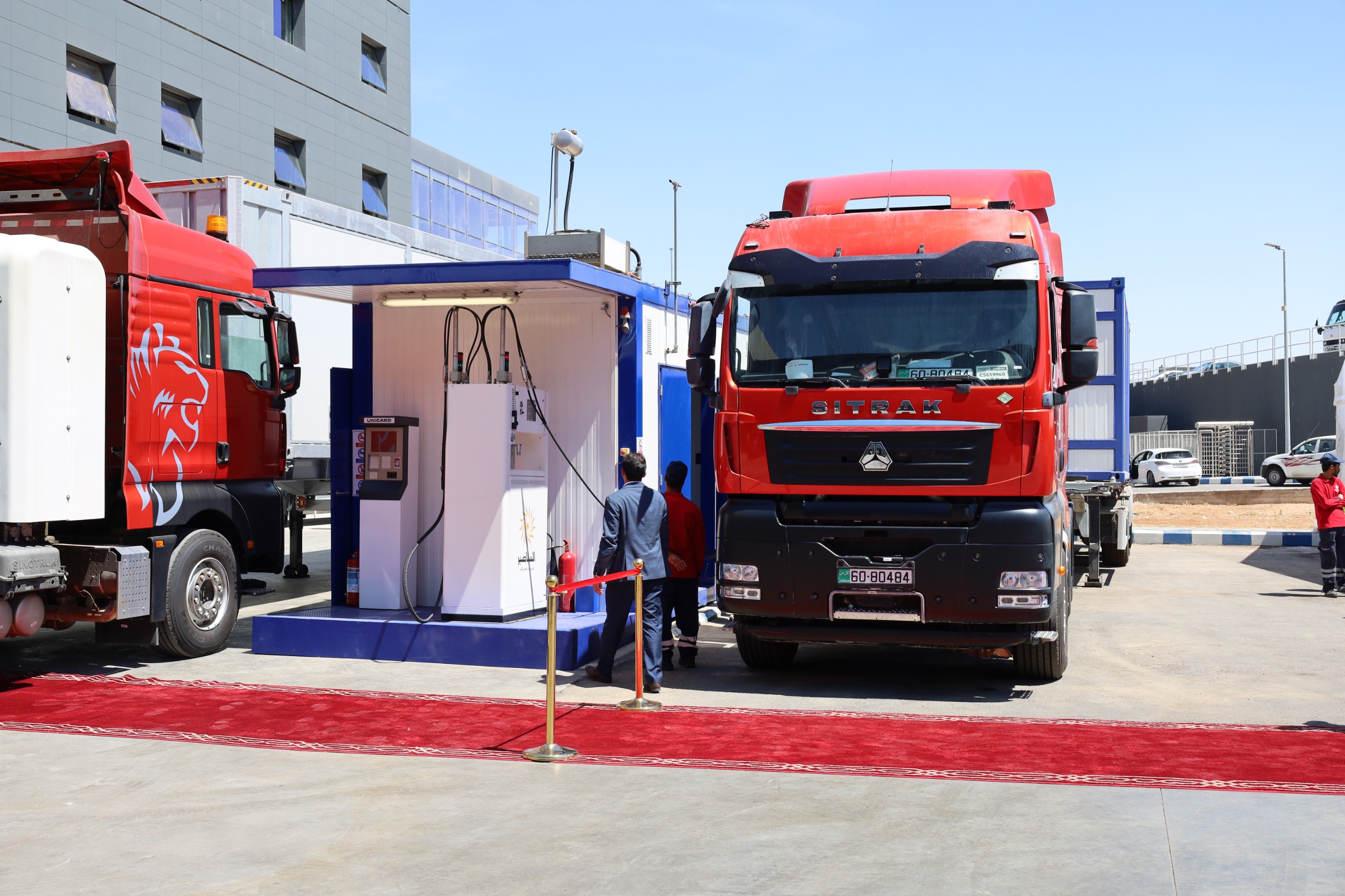 افتتاح أول محطة متنقلة لتعبئة الغاز الطبيعي المضغوط في المملكة