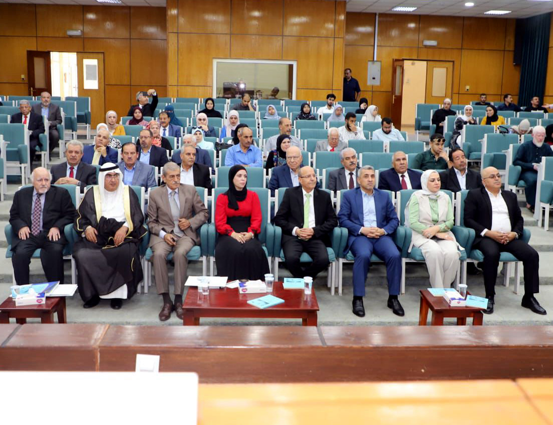 كرسي عرار ينتدي حول أوراق الرواد في إربد