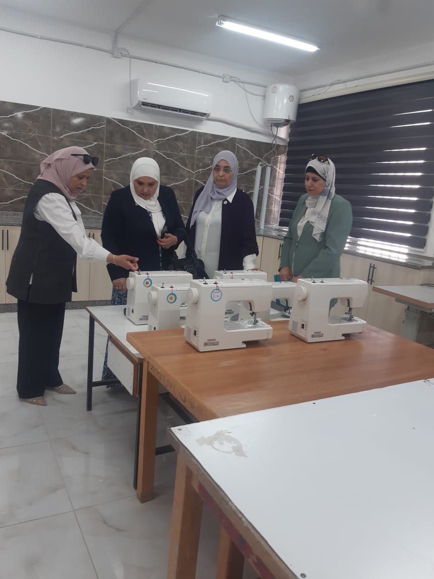 منظمة دولية تزور تربية بني عبيد لإعتماد تخصص الفن والتصميم