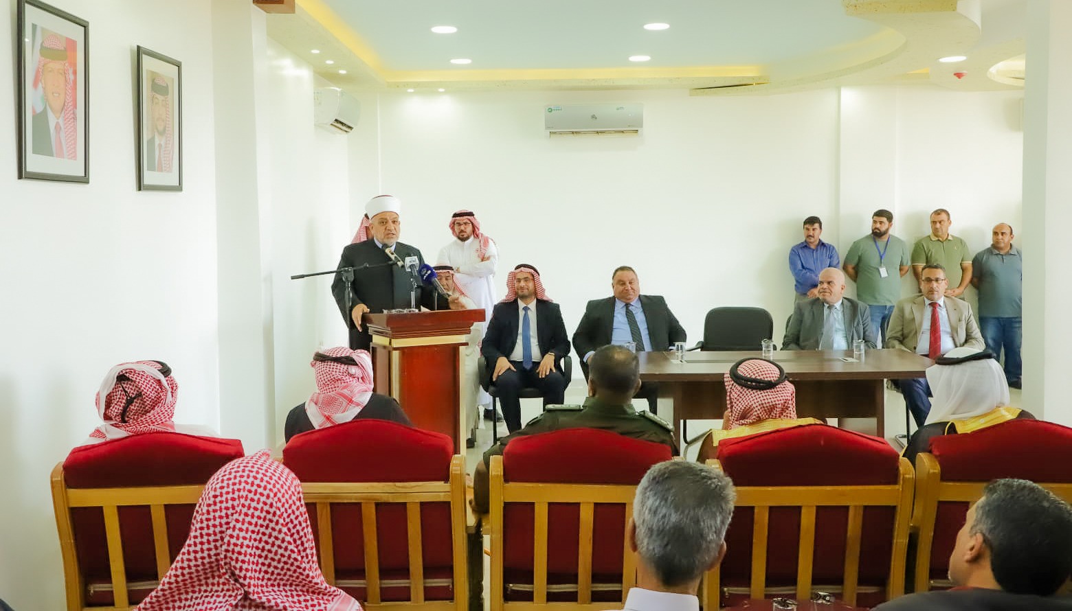 وزير الأوقاف يفتتح ملتقى للوعظ ويوماً خيرياً وطبياً في الدفيانة