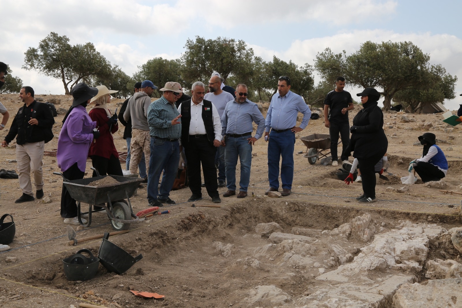 اختتام موسم التنقيب والتدريب الأثري في موقع قويلبة أبيلا باربد