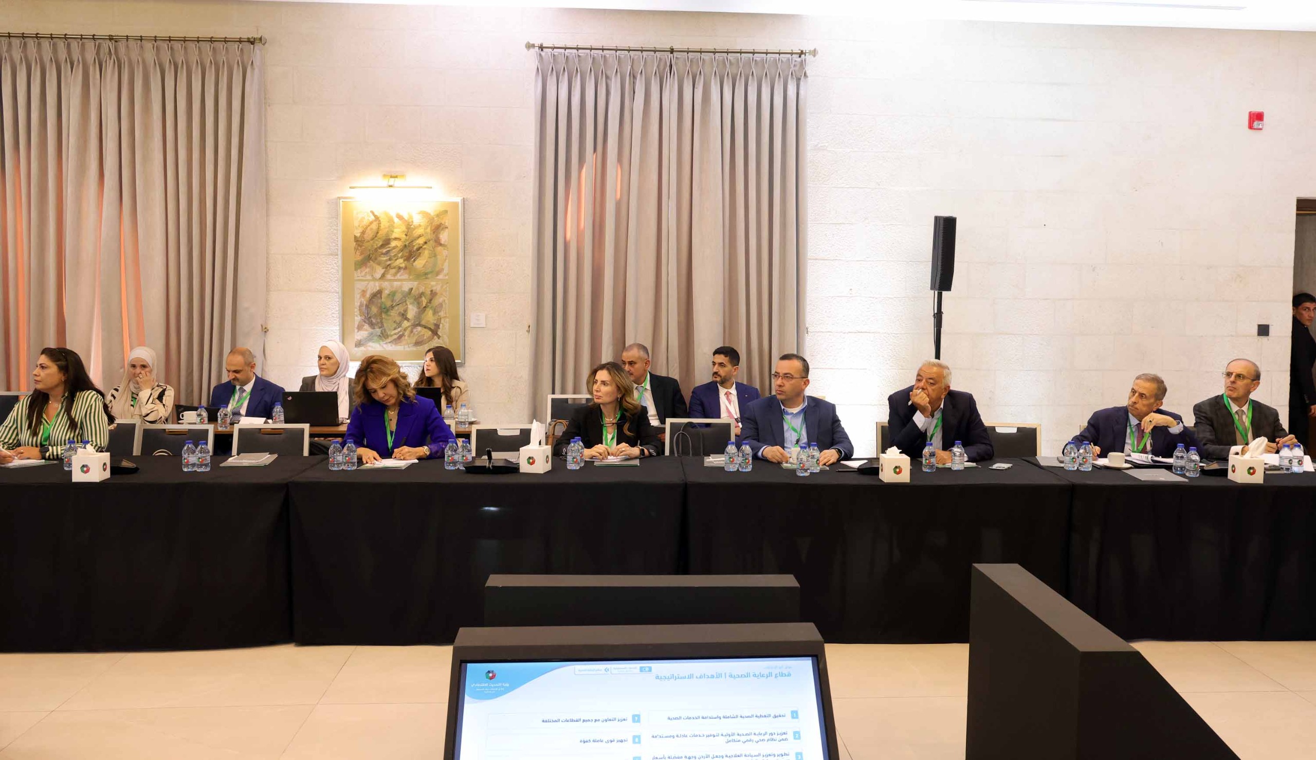 القطاع الصحي يناقش البرنامج التنفيذي لرؤية التحديث الاقتصادي 2026 – 2029