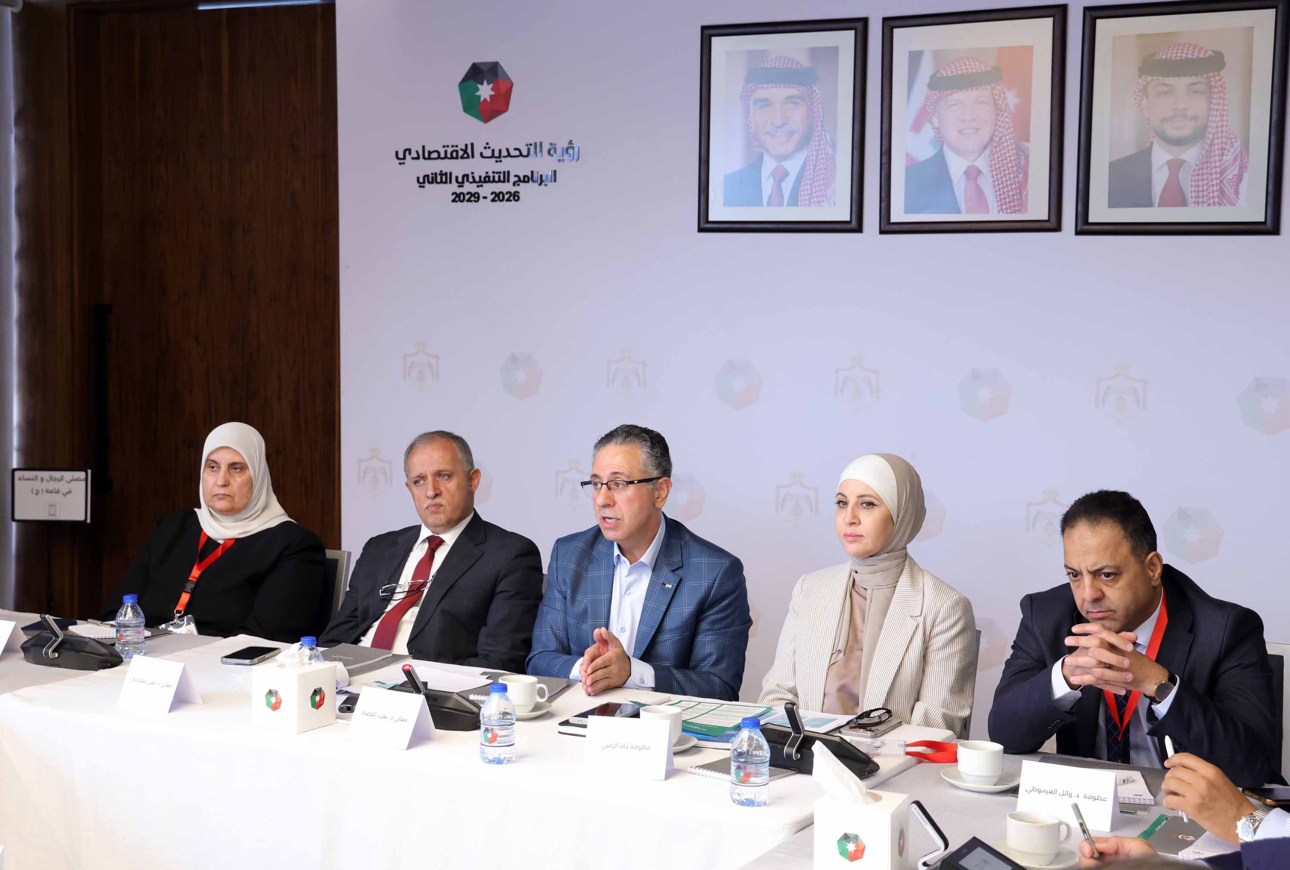 التجارة على طاولة جلسات العمل القطاعية لإعداد البرنامج التنفيذي الثاني لرؤية التحديث