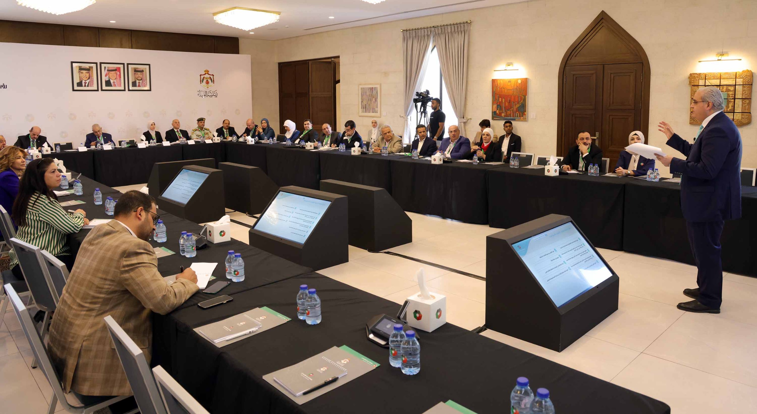 القطاع الصحي يناقش البرنامج التنفيذي لرؤية التحديث الاقتصادي 2026 – 2029