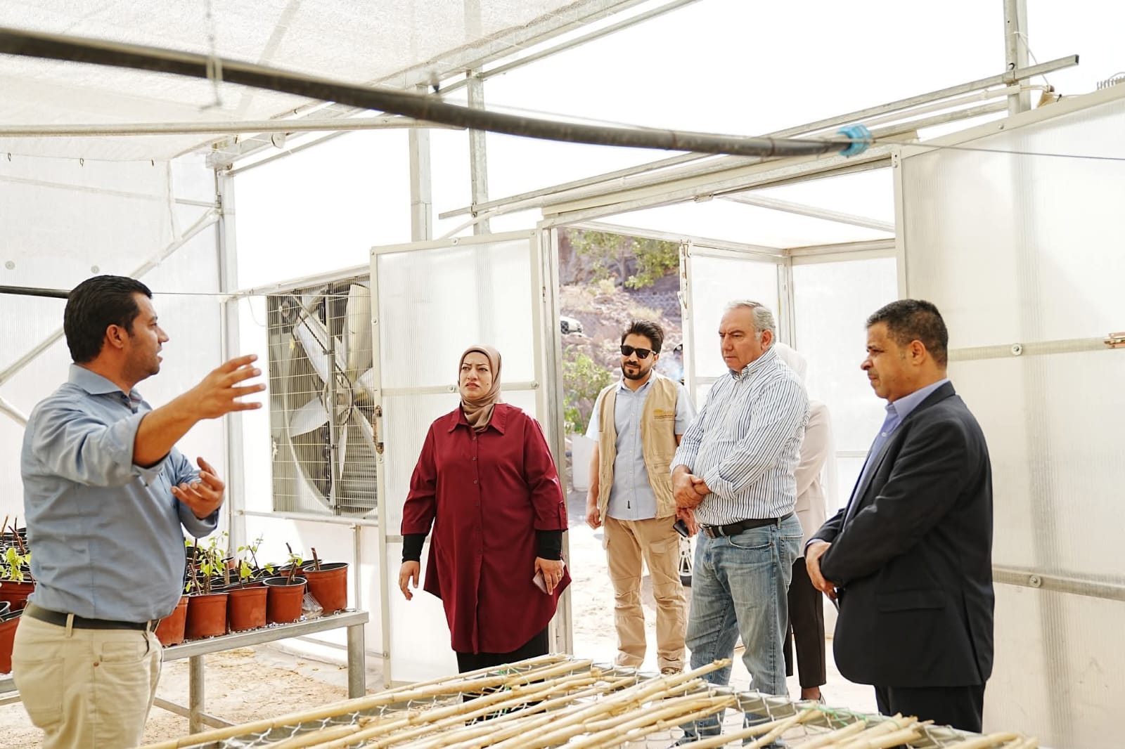 رئيس مفوضي إقليم البترا يتفقد تجارب ثقافية وزراعية 