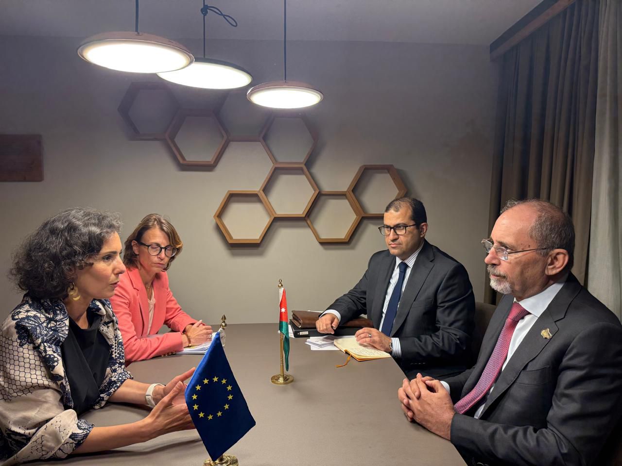 رئيسة سلوفينيا تستقبل وزير الخارجية