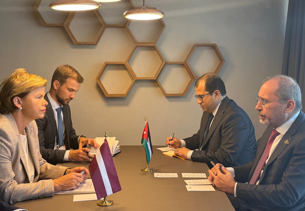 رئيسة سلوفينيا تستقبل وزير الخارجية