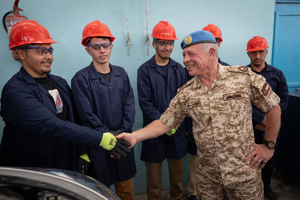  الملك، يرافقه ولي العهد، يزور مدرسة حسن خالد أبو الهدى الثانوية الشاملة للبنين بالزرقاء