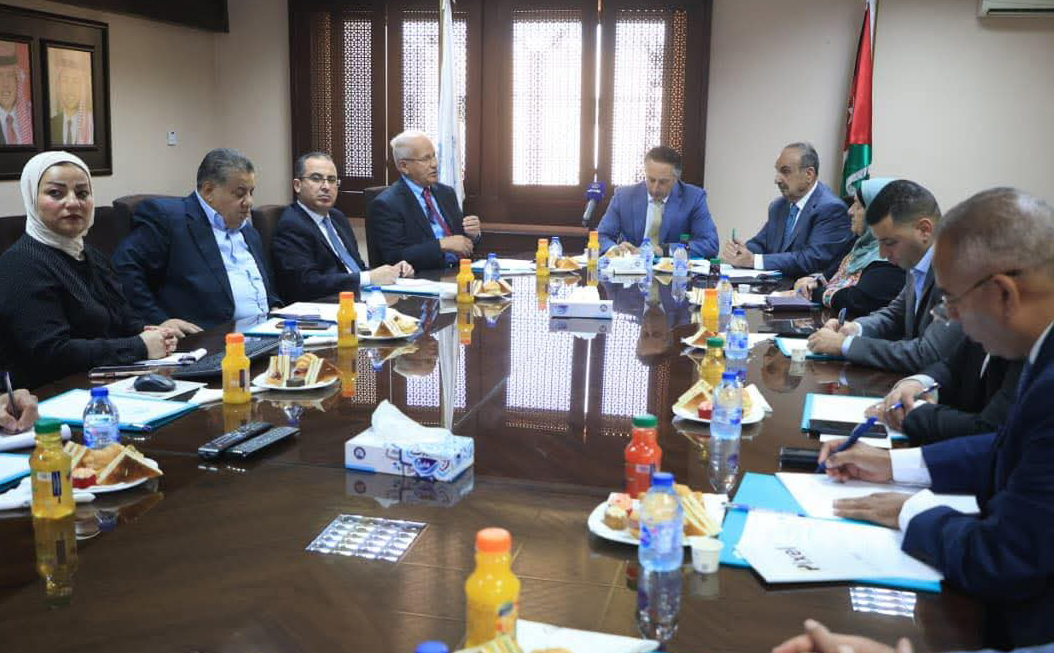 العمل النيابية تطلع على برامج وخطط المجلس الأعلى للسكان