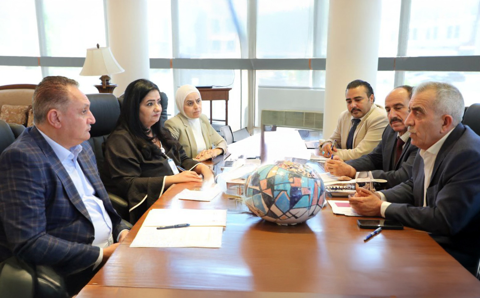 الرواشدة وسليمان يبحثان سبل تعزيز التعاون في مجال الثقافة البيئية