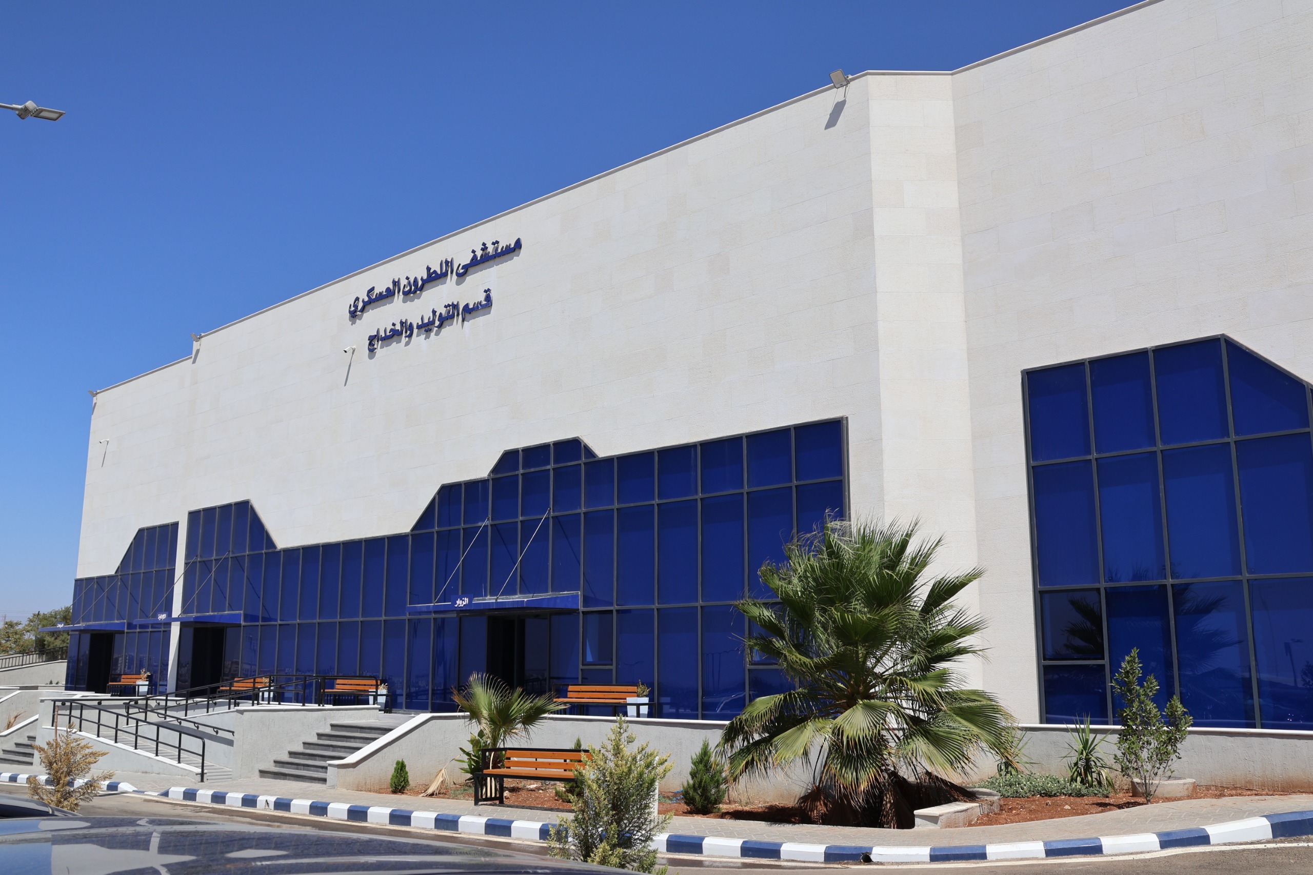 مدير عام الخدمات الطبية يفتتح عيادات تخصصية في مستشفى اللطرون