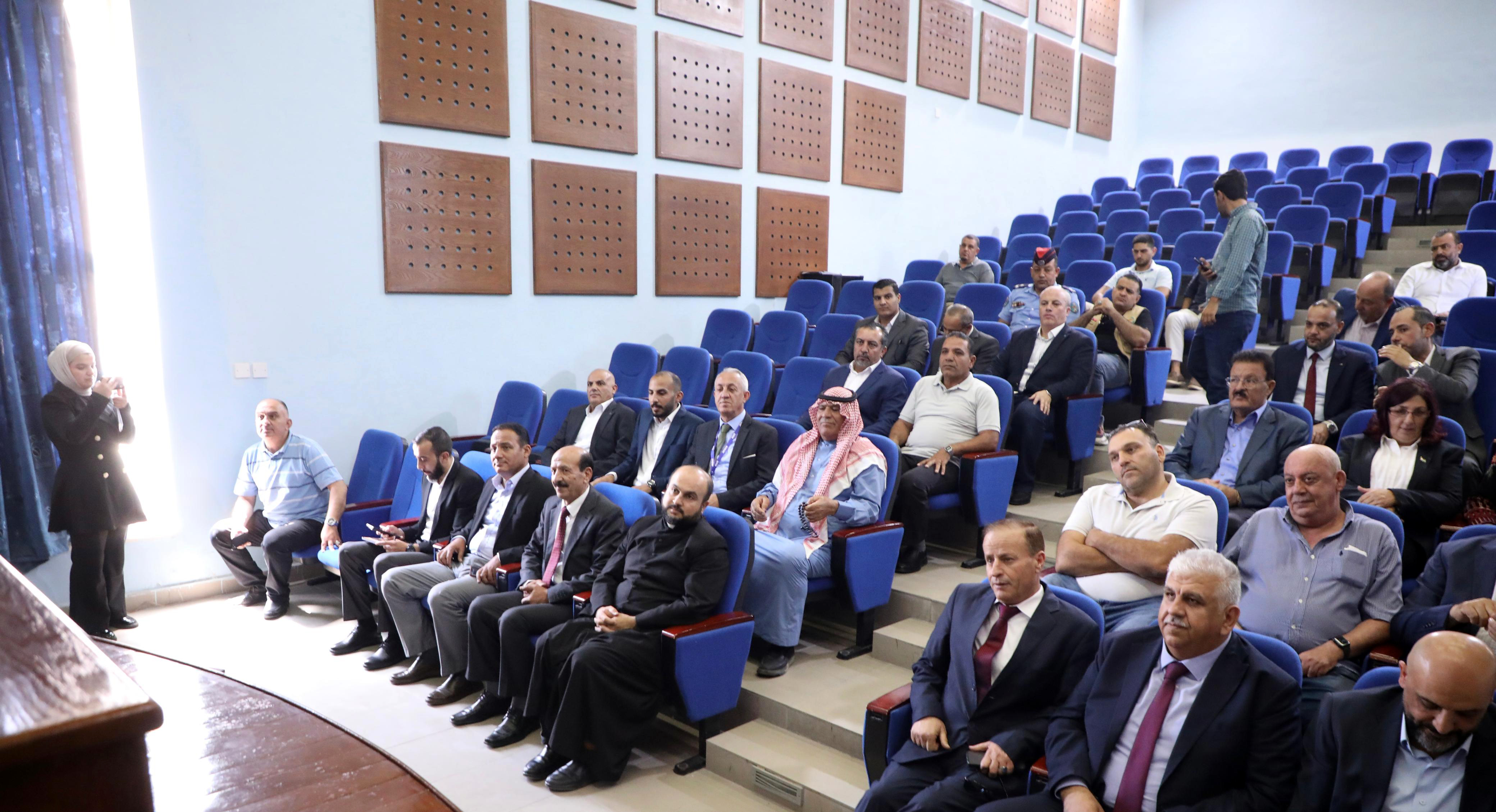 حجازين يلتقي ممثلي القطاع السياحي والمجتمع المحلي في مادبا