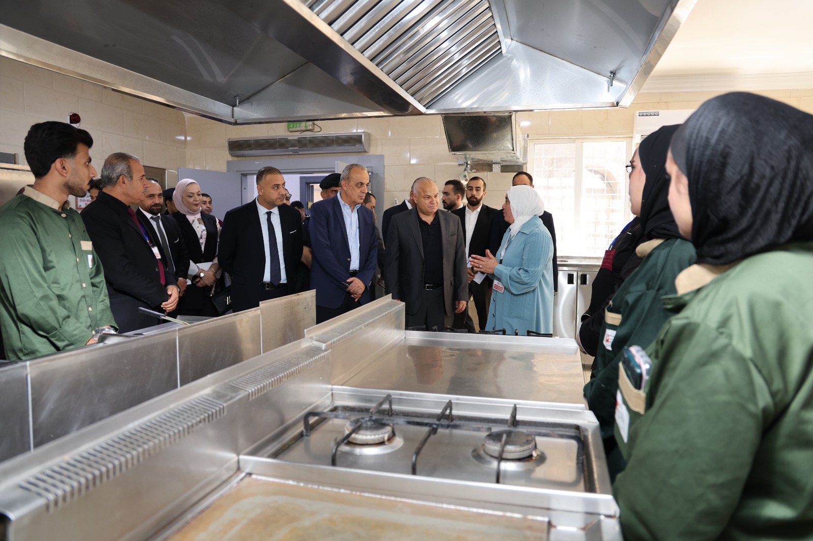 وزيرا العمل والسياحة يزوران معهد تدريب مهني مادبا والمركز المتميز لفنون الطهي