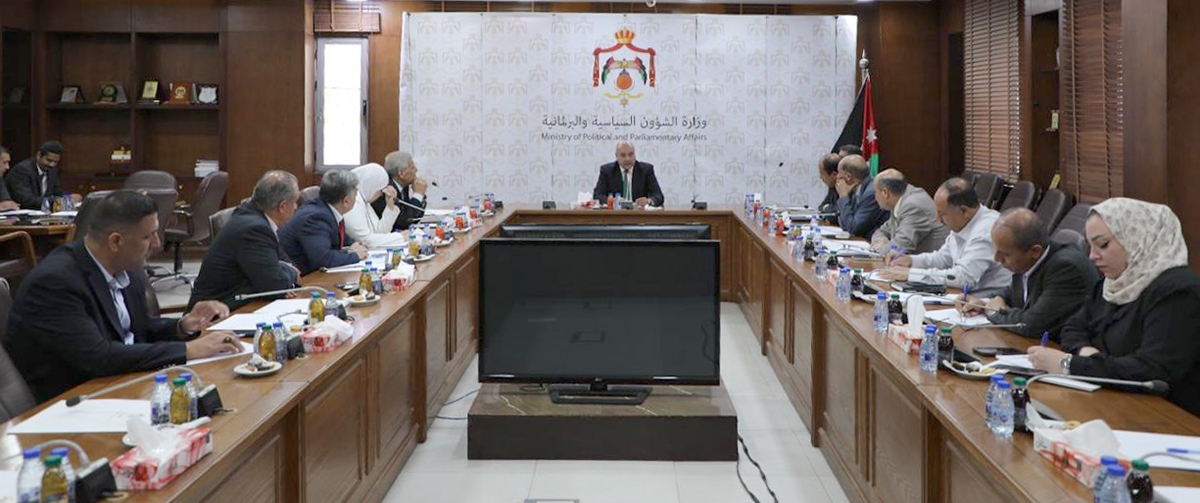 العودات يؤكد أهمية دور المتقاعدين العسكريين في ترسيخ قيم الولاء والانتماء