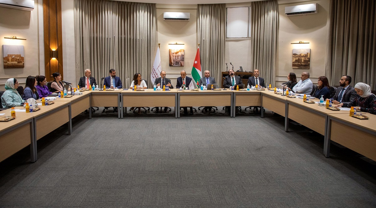 حجازين يترأس اجتماع اللجنة التوجيهية لمشروع المجتمعات المحلية والسياحة المستدامة في البترا ووادي رم