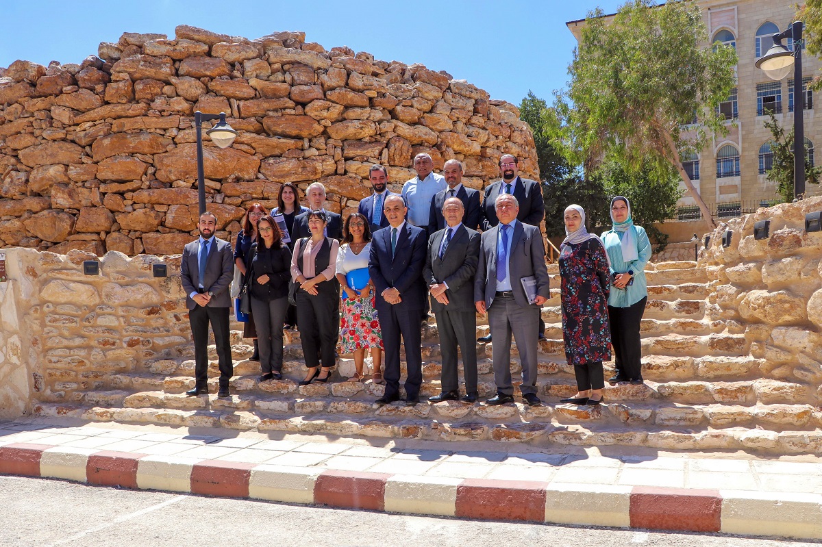 حجازين يترأس اجتماع اللجنة التوجيهية لمشروع المجتمعات المحلية والسياحة المستدامة في البترا ووادي رم