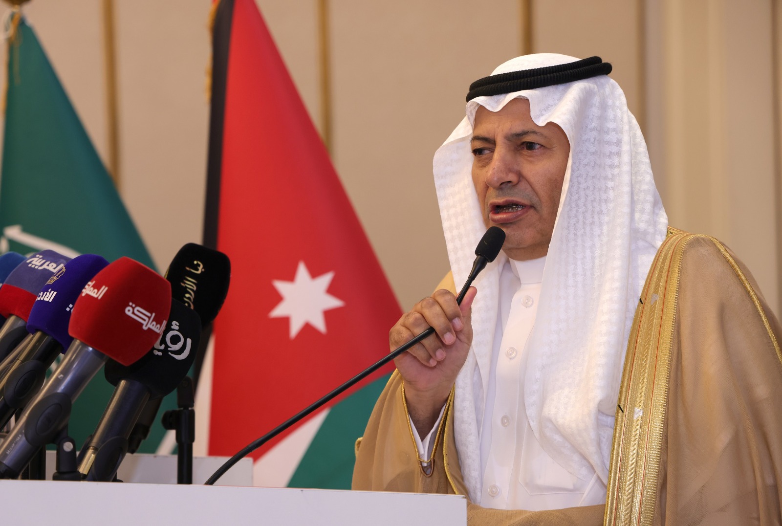 وزير الصناعة والتجارة يفتتح  ملتقى الأعمال الأردني-السعودي 