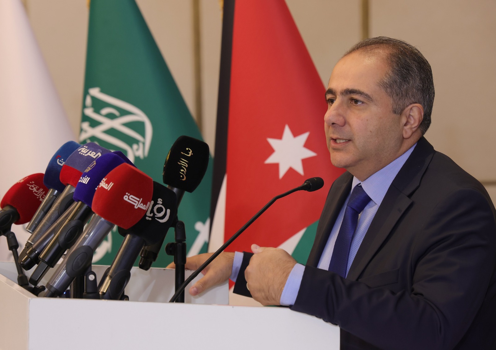 وزير الصناعة والتجارة يفتتح  ملتقى الأعمال الأردني-السعودي 