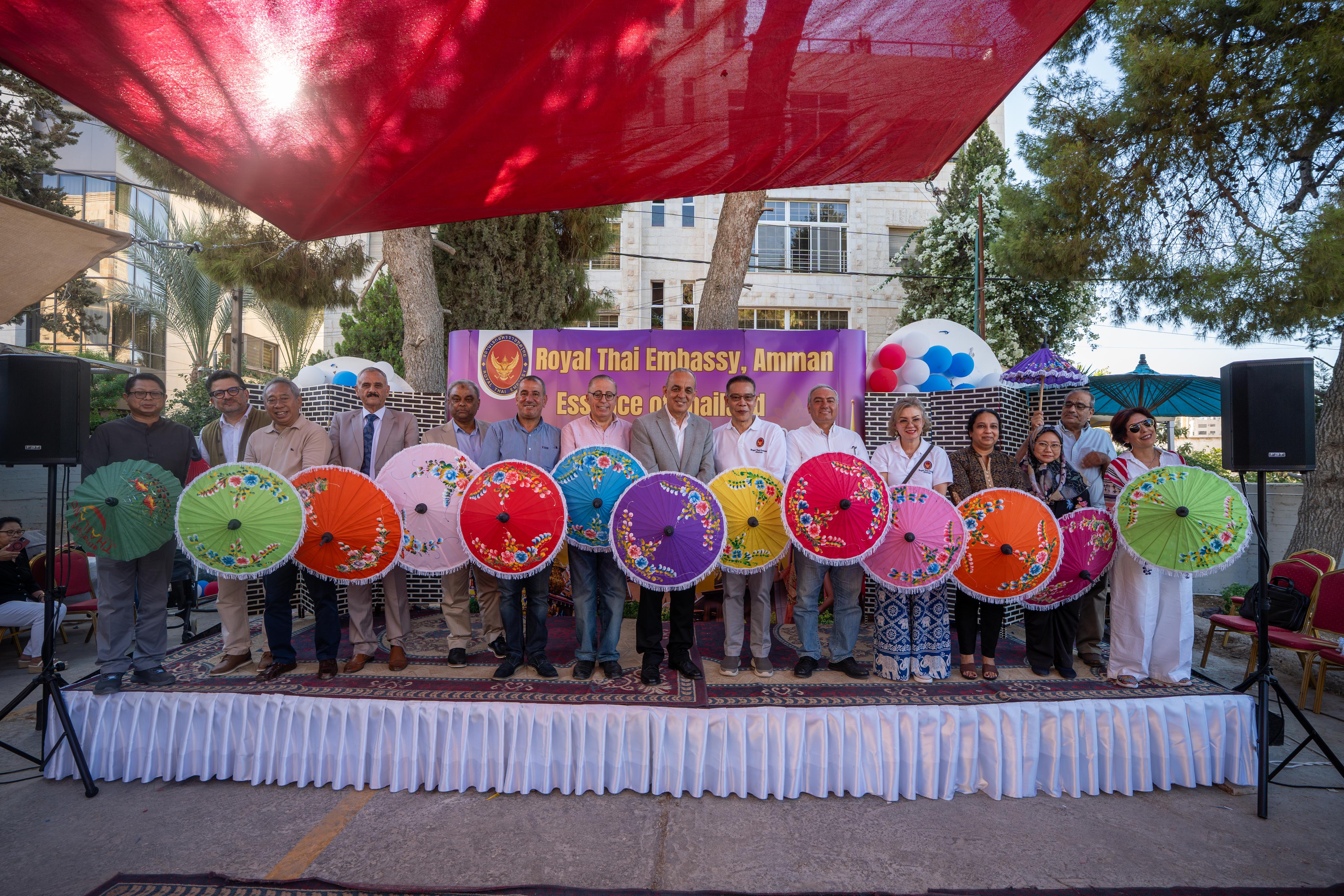 وزير السياحة يرعى افتتاح مهرجان سواسدي عمّان: جوهر تايلاند في سوق جارا