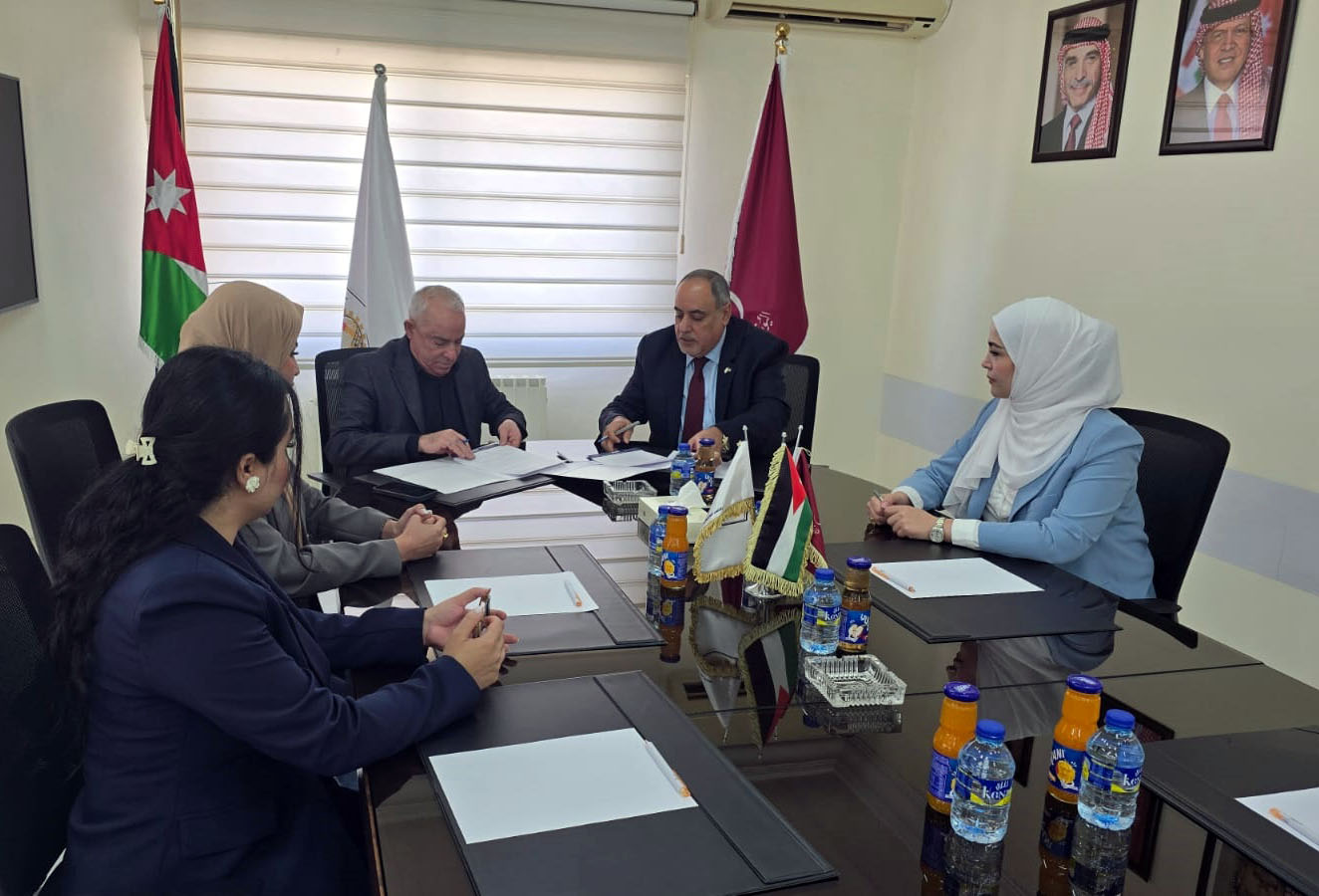 اتحاد العمال يوقع بروتوكول تعاون مع اتحاد عمال العراق