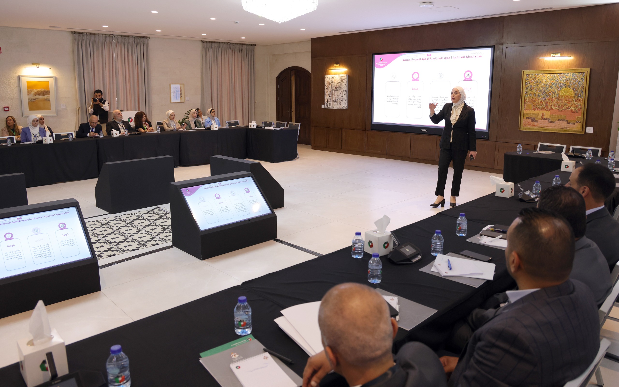 وزيرا التنمية والعمل يعرضان أولويات قطاع الحماية الاجتماعية ضمن برنامج التحديث الاقتصادي