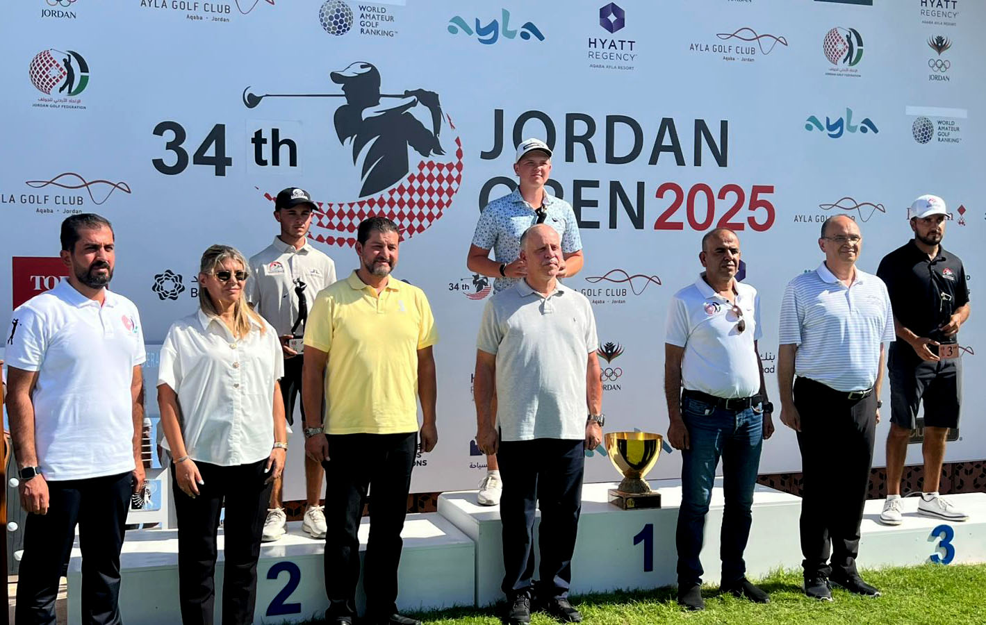 الأمير فيصل يتوج الفائزين ببطولة الأردن المفتوحة للجولف ‏